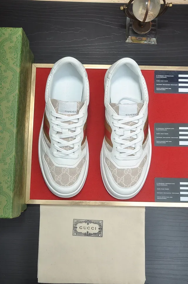Gucci Rhyton Branco Vermelho Verde Listra Web Tênis Lifestyle 2