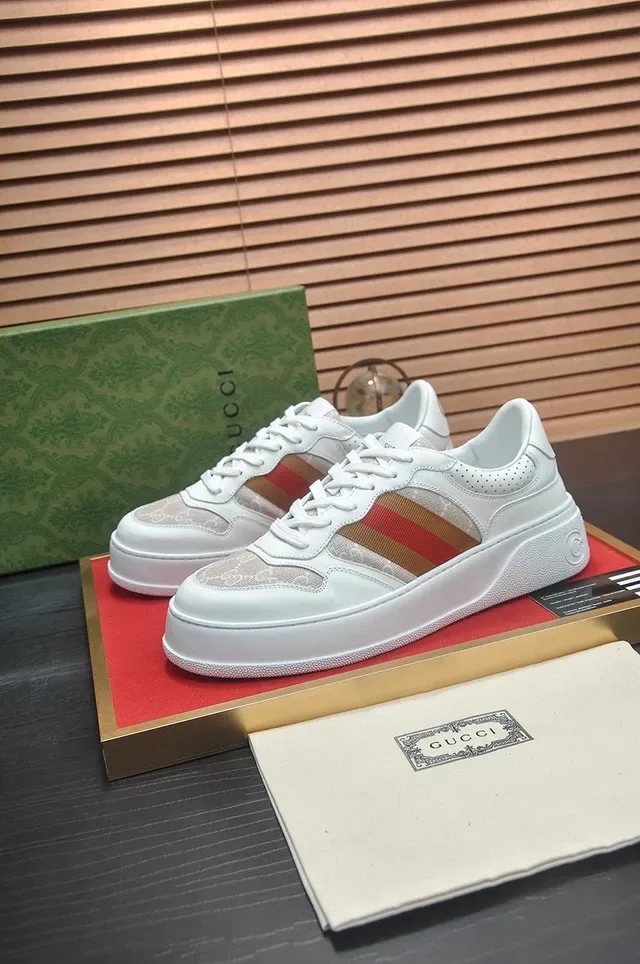 Gucci Rhyton Branco Vermelho Verde Listra Web Tênis Lifestyle 4