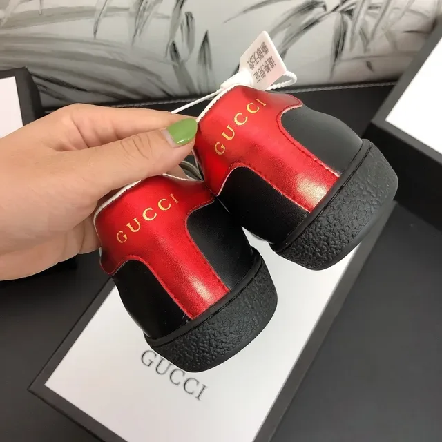 Gucci Screener Black Beige Red zapatillas lifestyle 3