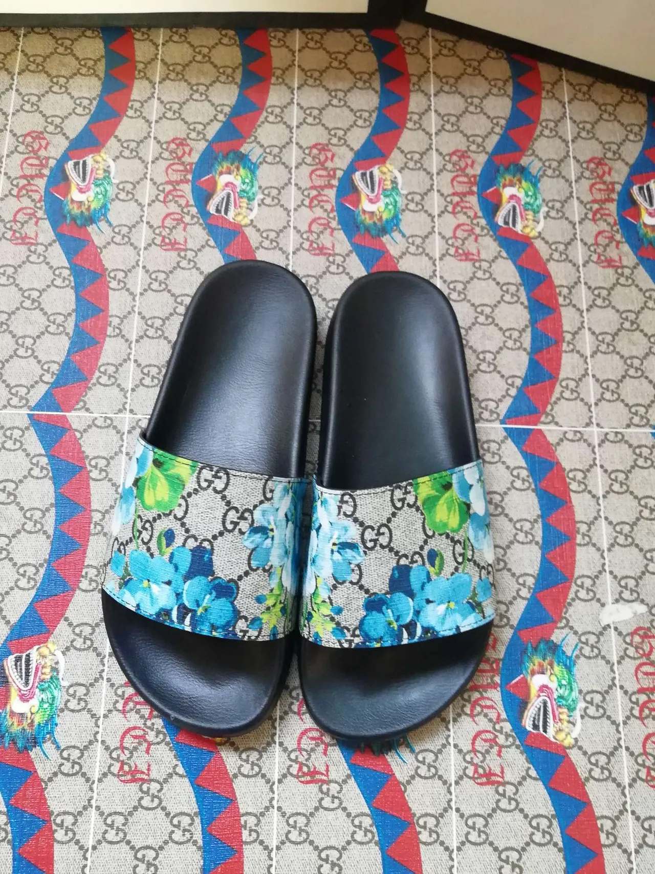 Gucci Screener Floral-Print GG Supreme Slide Slippers 4