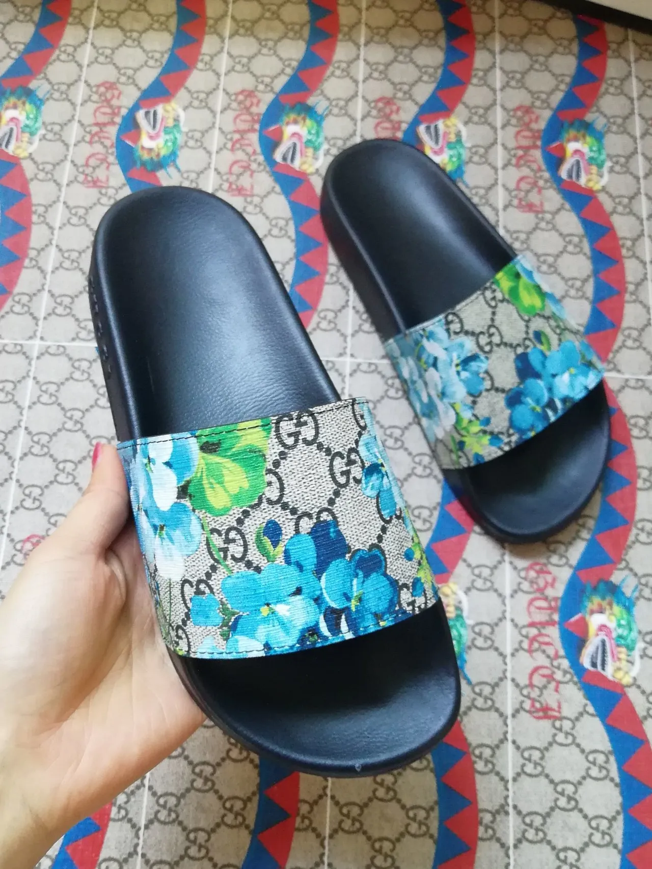 Gucci Screener Floral-Print GG Supreme Slide Slippers 5