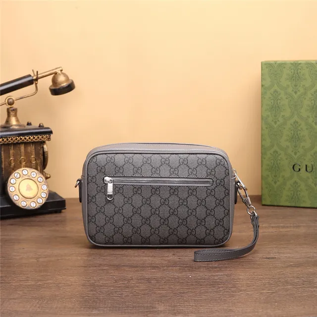 Gucci Screener Cinza GG Supreme Canvas Bolsa messenger 15