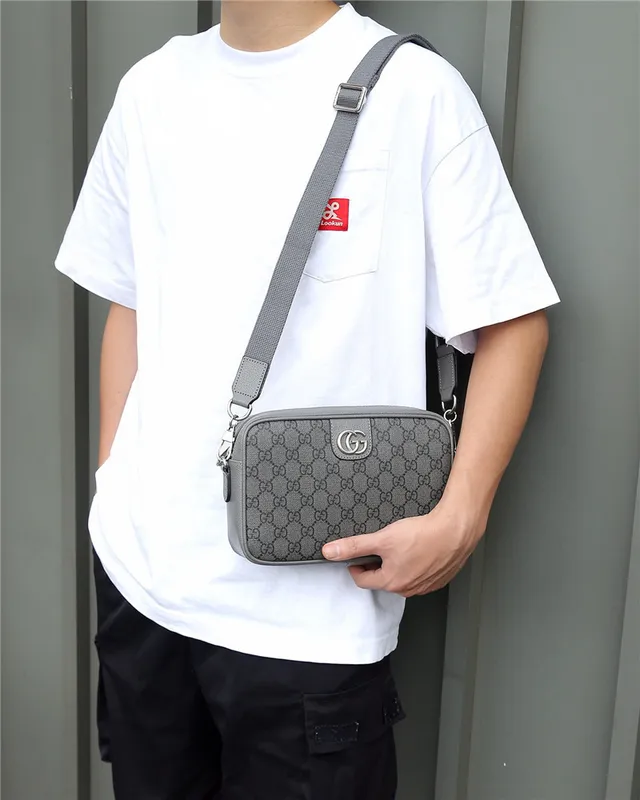 Gucci Screener Cinza GG Supreme Canvas Bolsa messenger 18