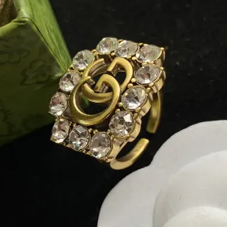 Bague Gucci Screener Interlocking G Incrustée de Cristaux Tono Or