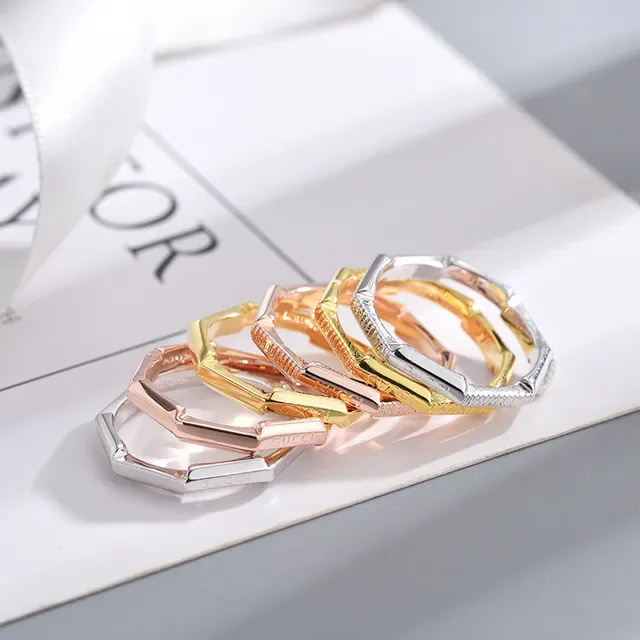 Gucci Screener Octagonal Gold-Tone Engraved Ring 2