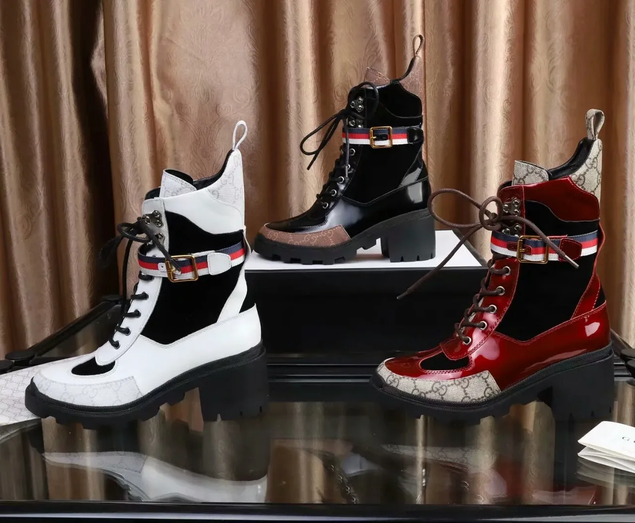 Gucci Screener Botas de tornozelo brancas e pretas GG Monogram 2