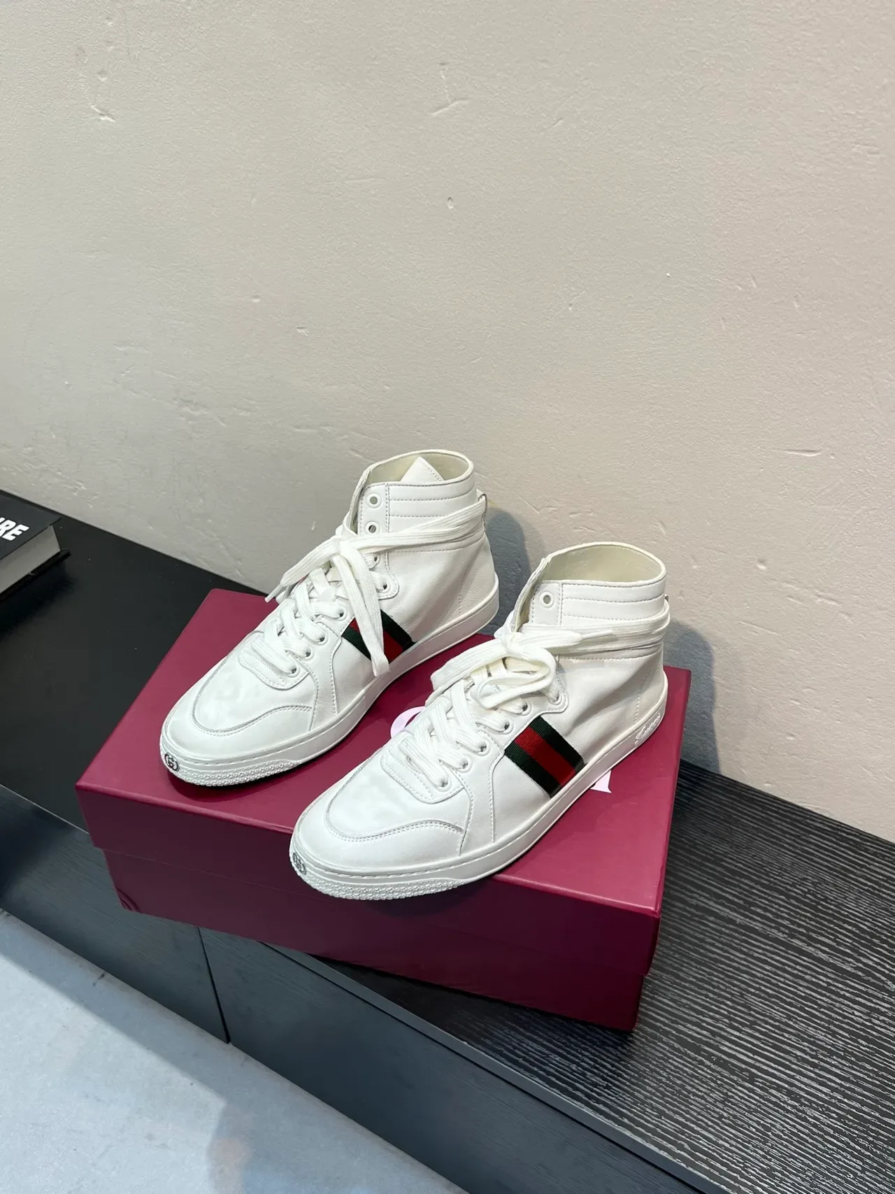 Gucci Screener Blanc Rouge Vert Web Stripe Lifestyle Sneaker 3
