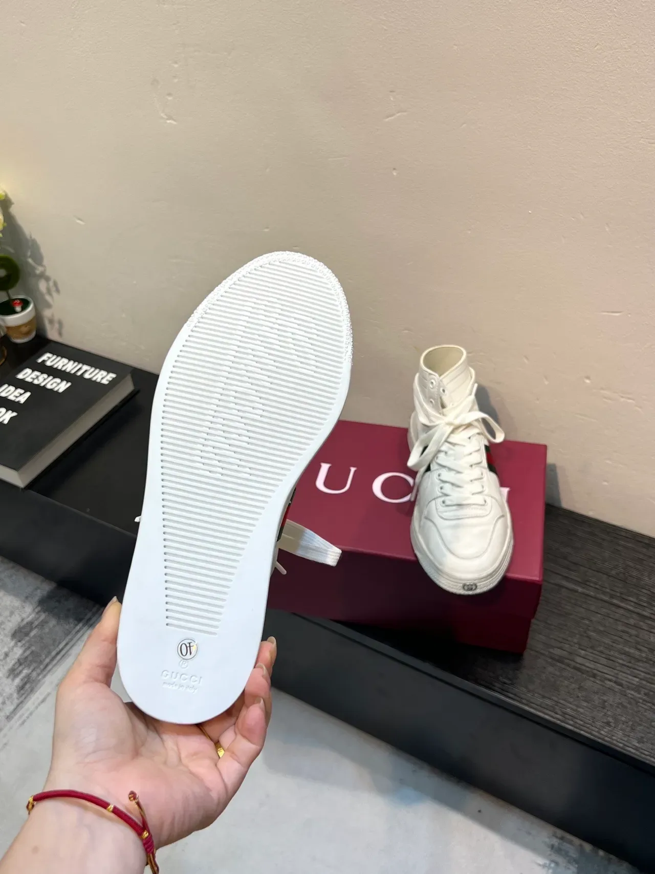 Gucci Screener Blanc Rouge Vert Web Stripe Lifestyle Sneaker 9