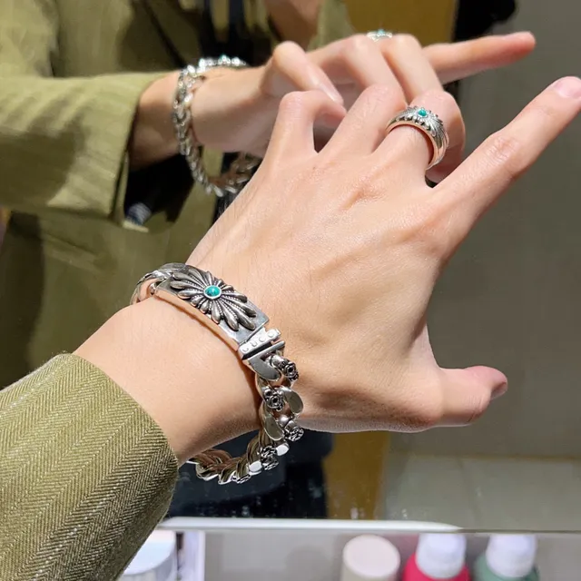 Gucci فضي أخضر سلسلة كربي كثيفة نقش زهور وردية على الروابط سوار 5