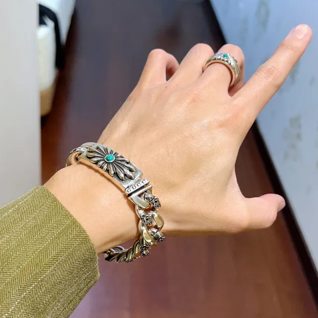 Gucci فضي أخضر سلسلة كربي كثيفة نقش زهور وردية على الروابط سوار 9
