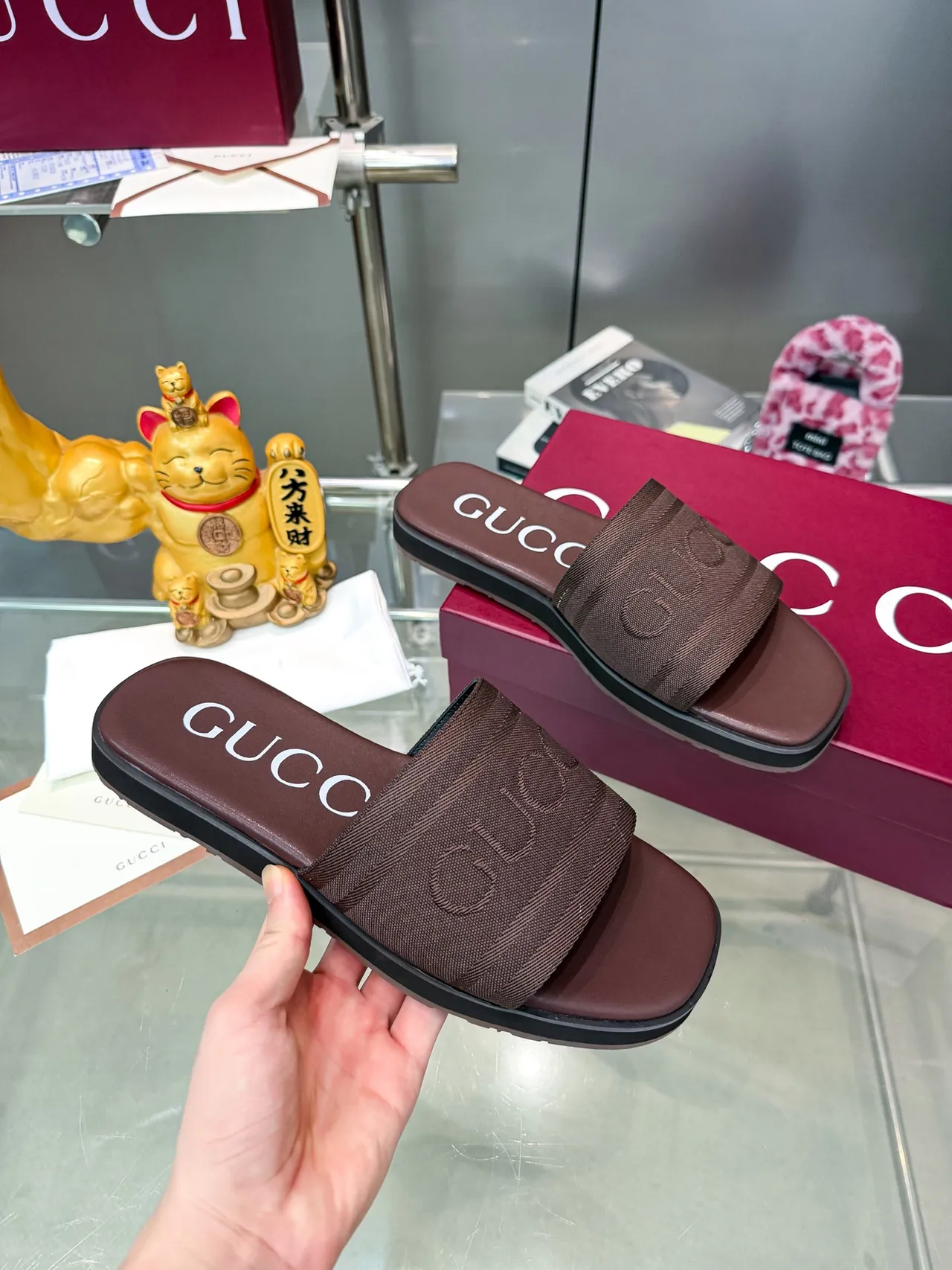 Gucci Slide Navy Marrón Correa Trenzada Debossed Logo Zapatillas 7