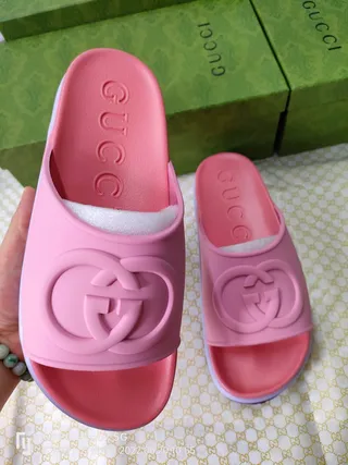 Gucci Slide rosa roxo borracha moldada Interlocking G Logo chinelos 3