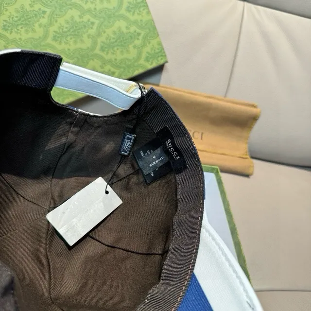 Gucci Boné de beisebol listrado navy e branco 3