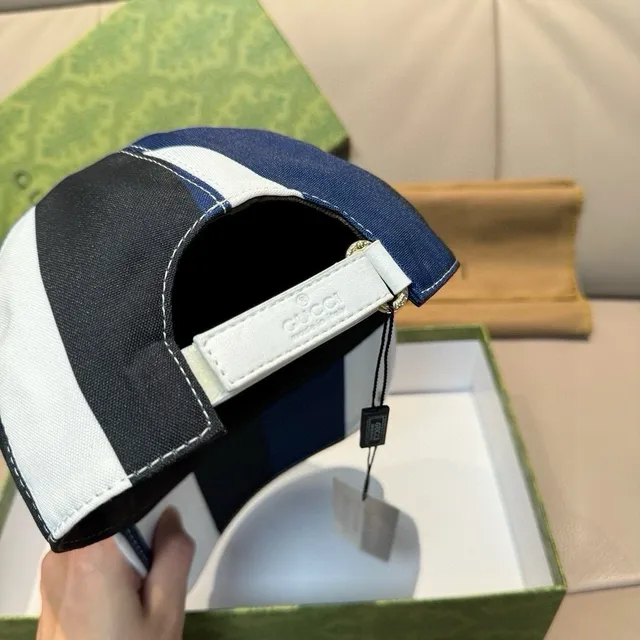 Gucci Boné de beisebol listrado navy e branco 4
