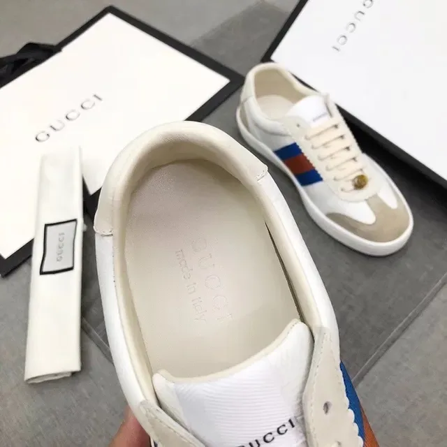 Gucci Tennis 1977 Tênis lifestyle Off-White e Beige com listra Web 4