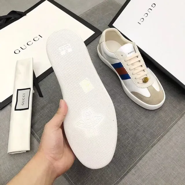 Gucci Tennis 1977 Tênis lifestyle Off-White e Beige com listra Web 7