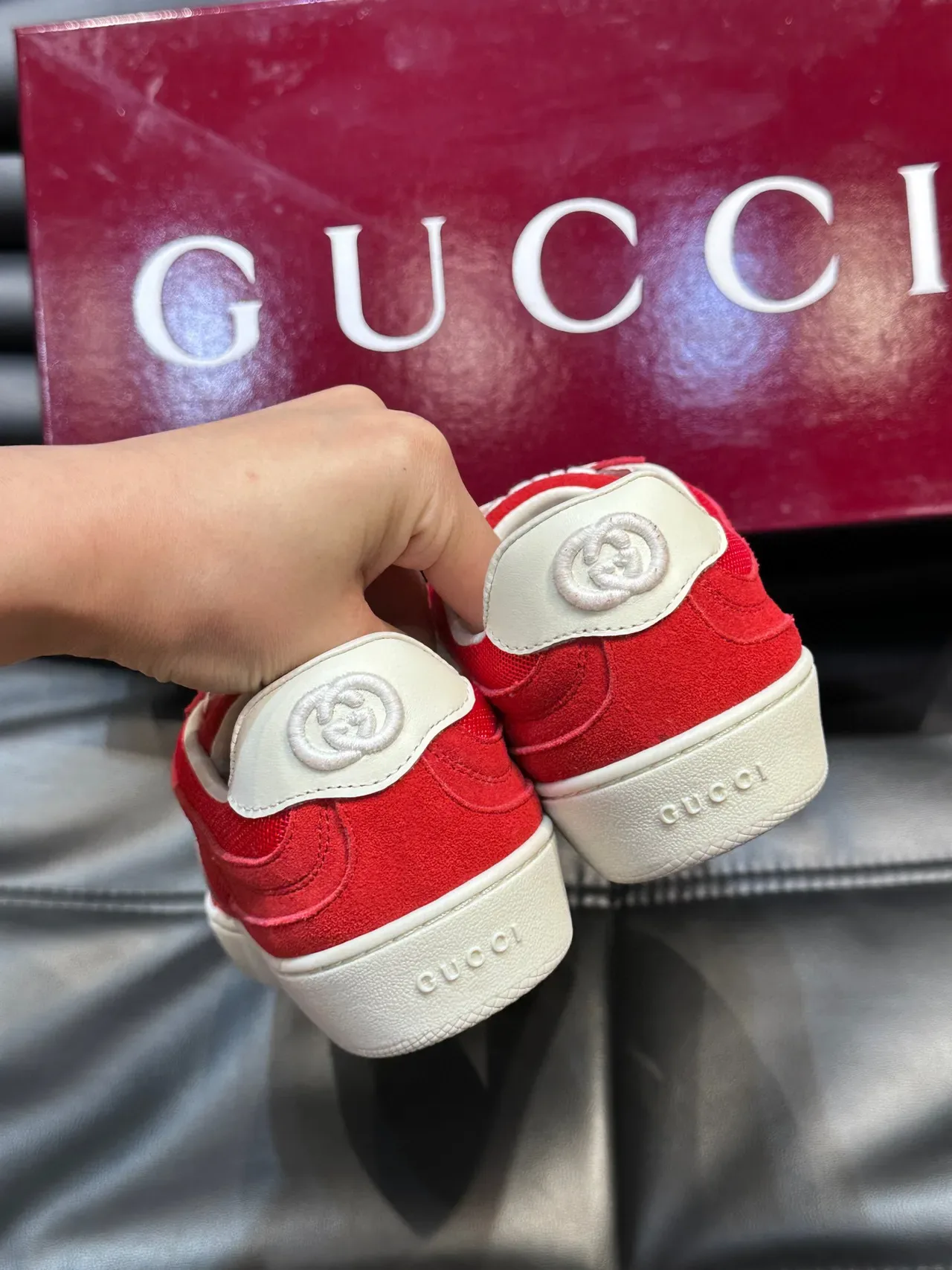 Gucci Tennis 1977 红白 麂皮网面 鞋带 生活方式运动鞋 6