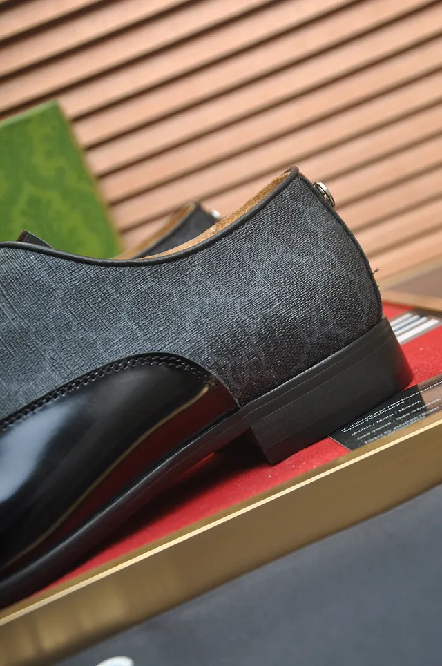 Gucci Two-Tone GG Supreme and Patent Leather Oxford Shoes 2