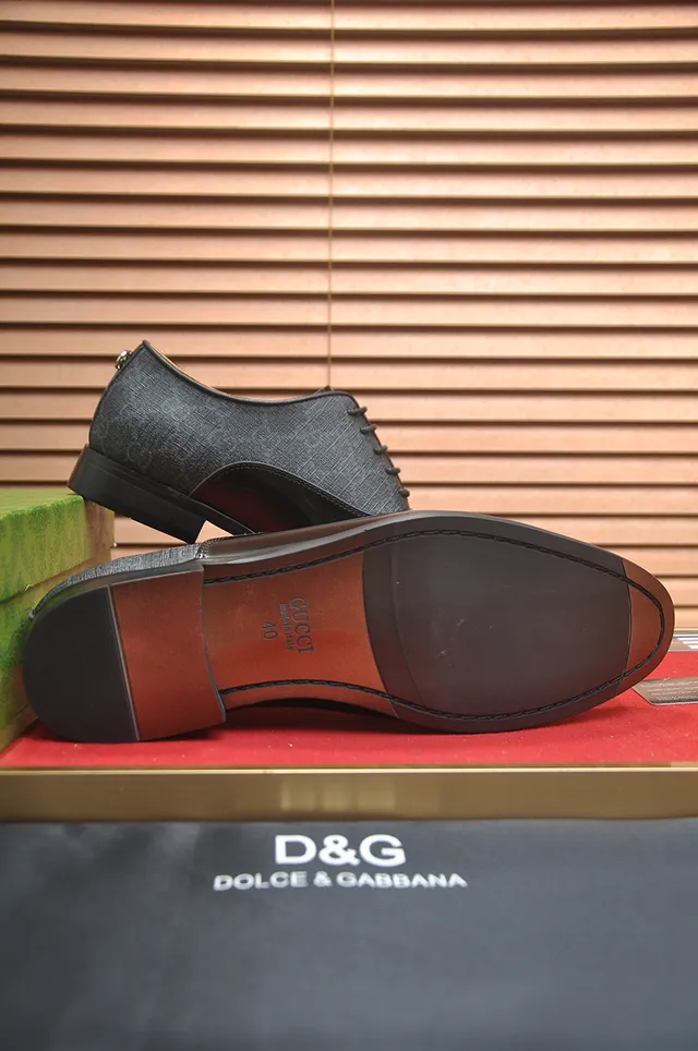Gucci Two-Tone GG Supreme and Patent Leather Oxford Shoes 3