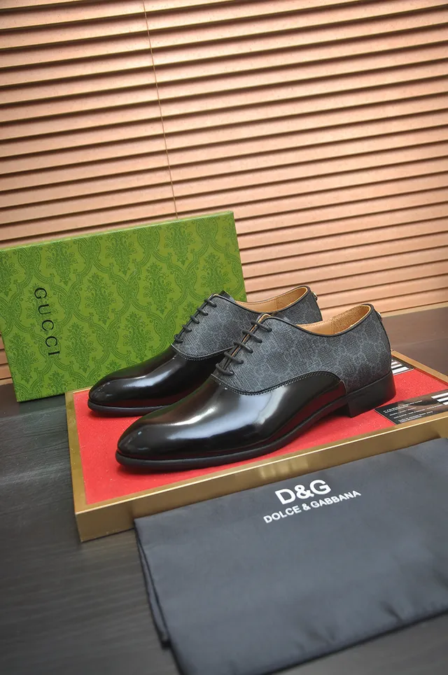 Gucci Two-Tone GG Supreme and Patent Leather Oxford Shoes 4
