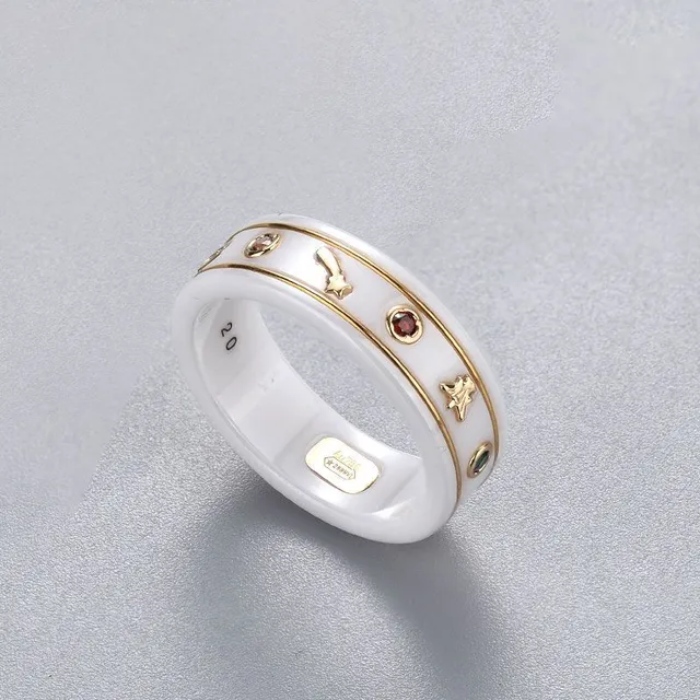 Gucci सफेद सोना सेरामिक अंगूठी 9