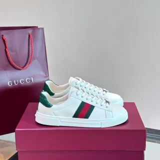 Gucci لايف ستايل حذاء رياضي أبيض أخضر جلد ويب سترايب سايد بانل