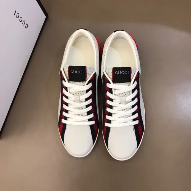 Gucci Blanco Rojo Cuero Perforado Superior Detalle Banda Web Zapatillas Lifestyle 7
