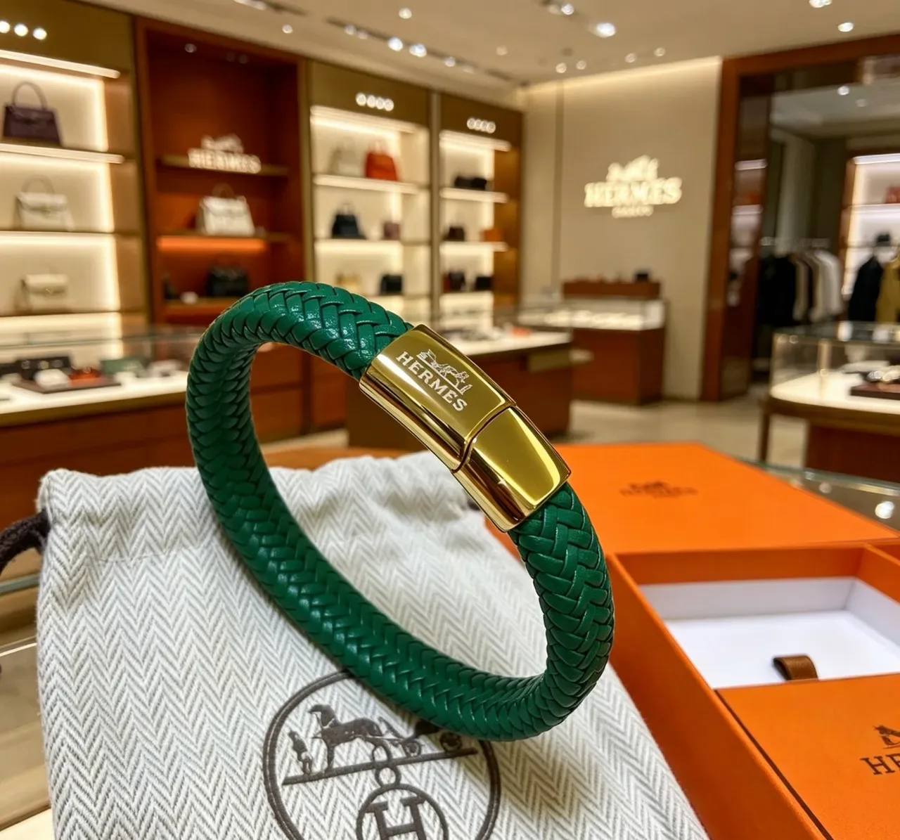Hermès Braided Green Leather Gold-Tone Clasp Bracelet 6