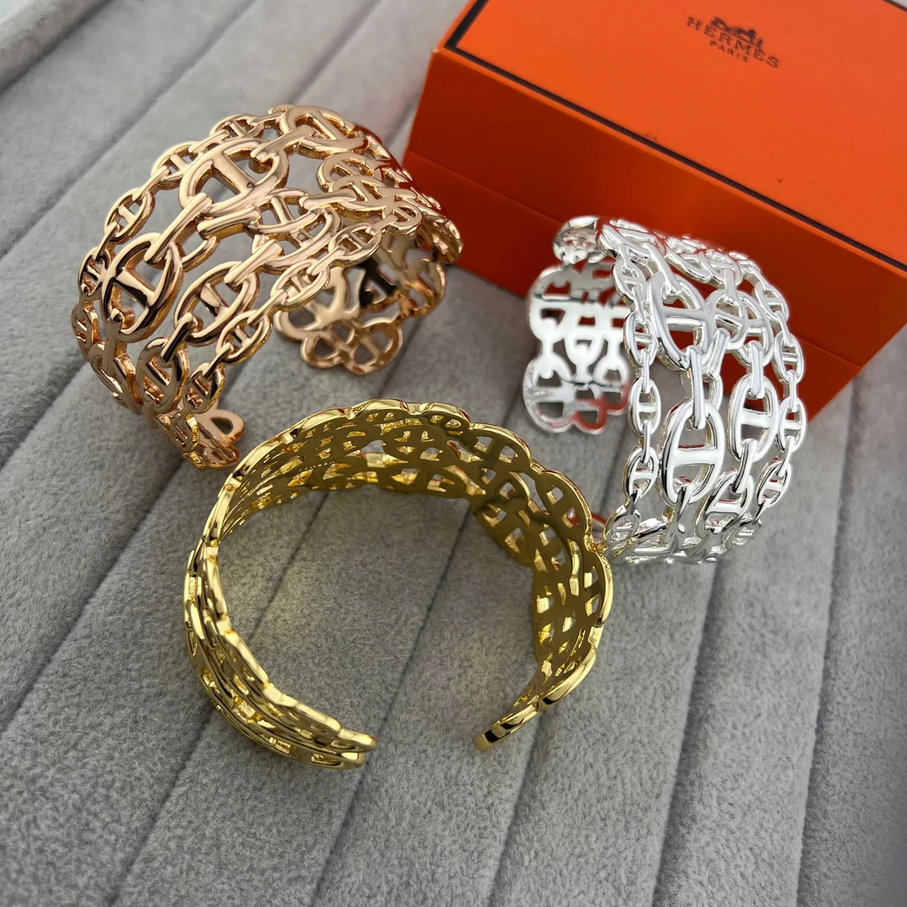 Hermès Chaine d'Ancre 金銀雙色 Interlocking H-Link Chain 寬邊手環 2