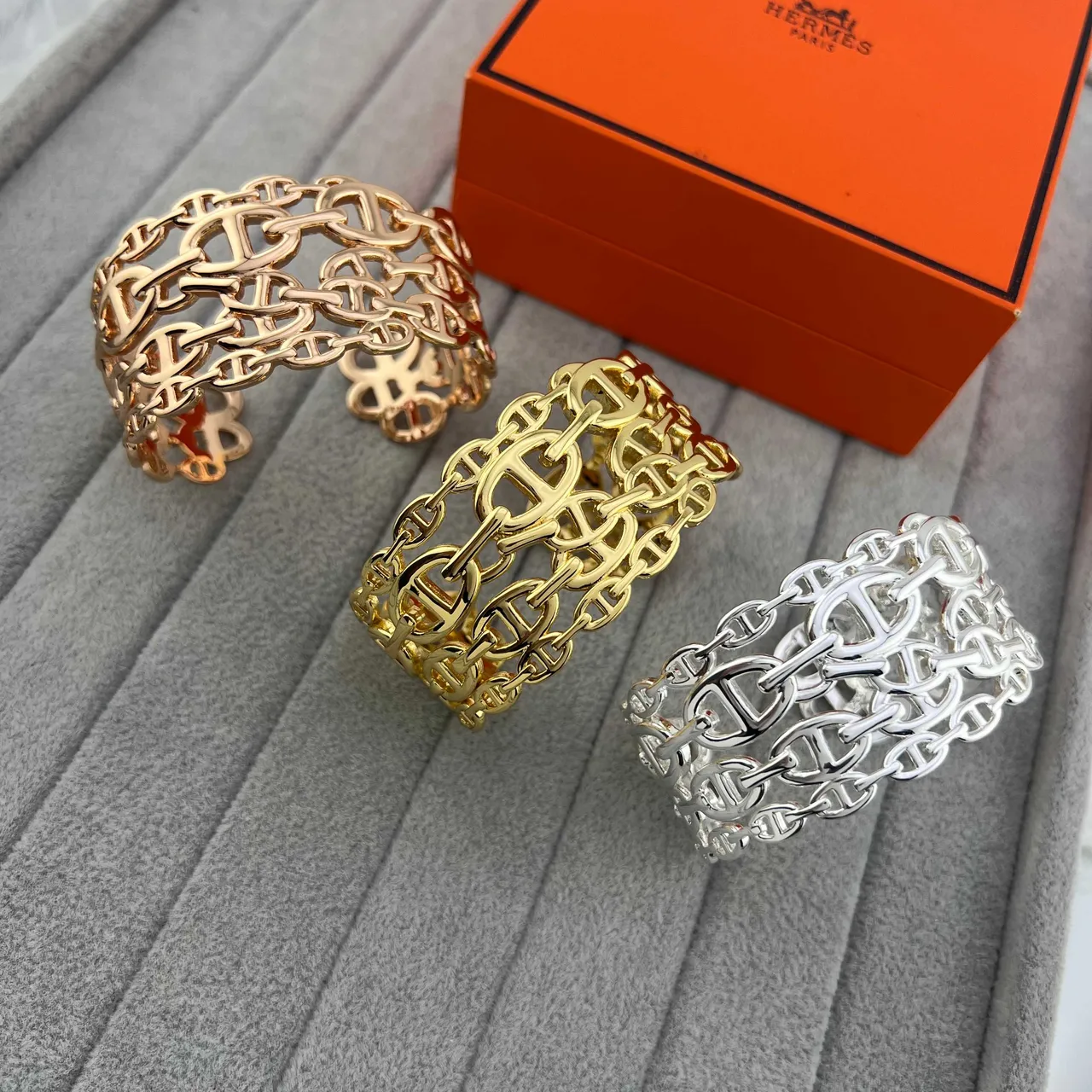 Hermès Chaine d'Ancre 金銀雙色 Interlocking H-Link Chain 寬邊手環 4