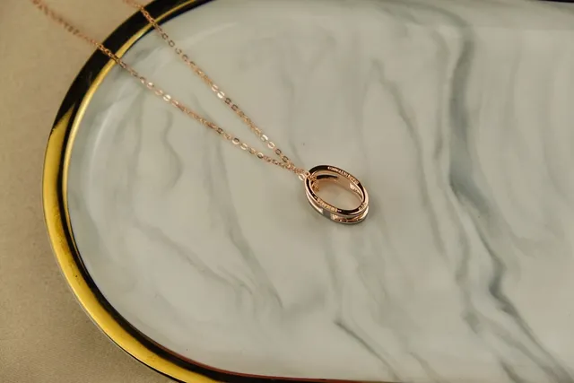 Hermès H सोने का काला पेंडेंट एनामेल इनले नेकलेस 6
