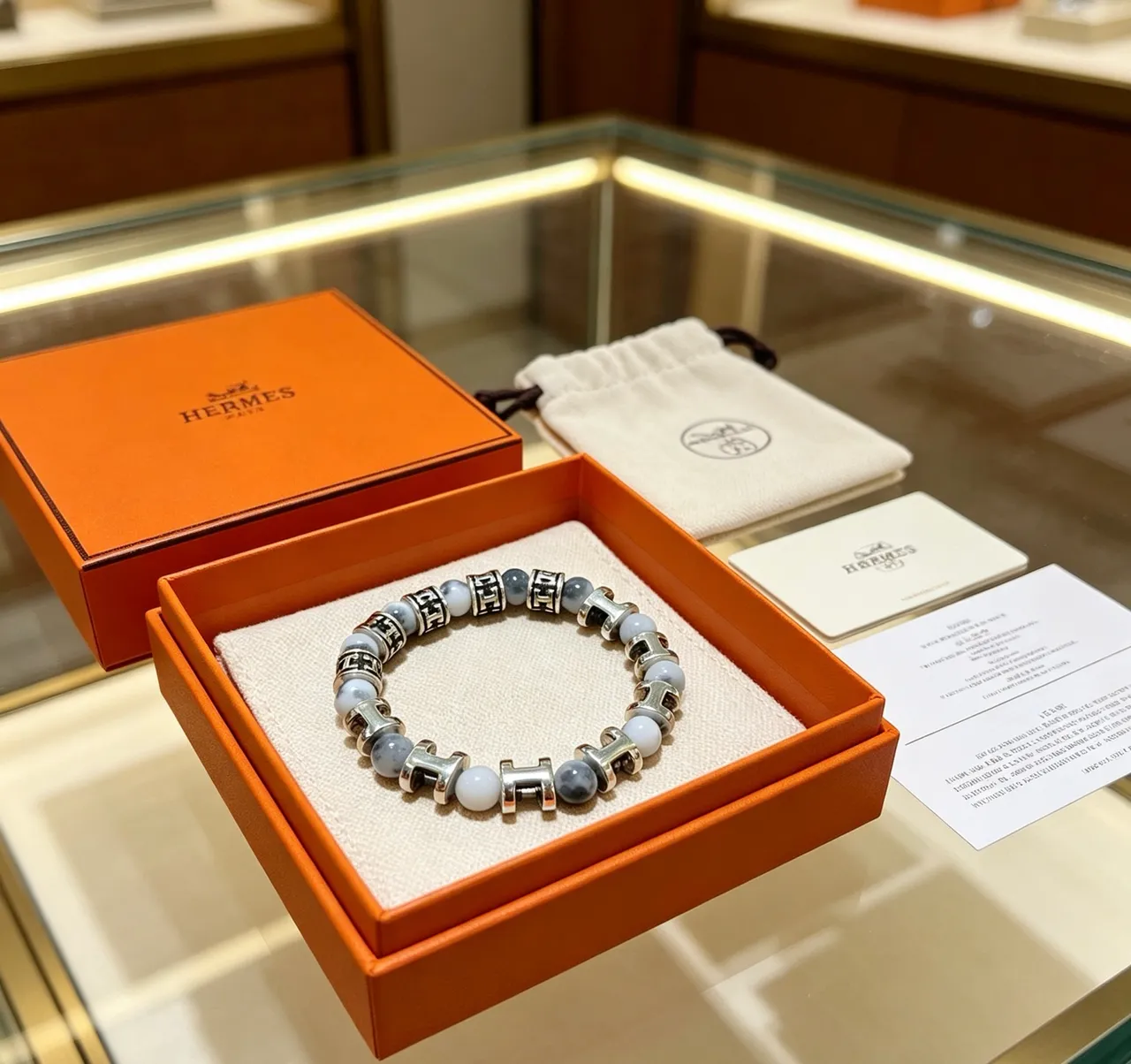 Hermès H Motif মার্বেল পাথর এবং সিলভার-টোন মণিচুড়ি 9