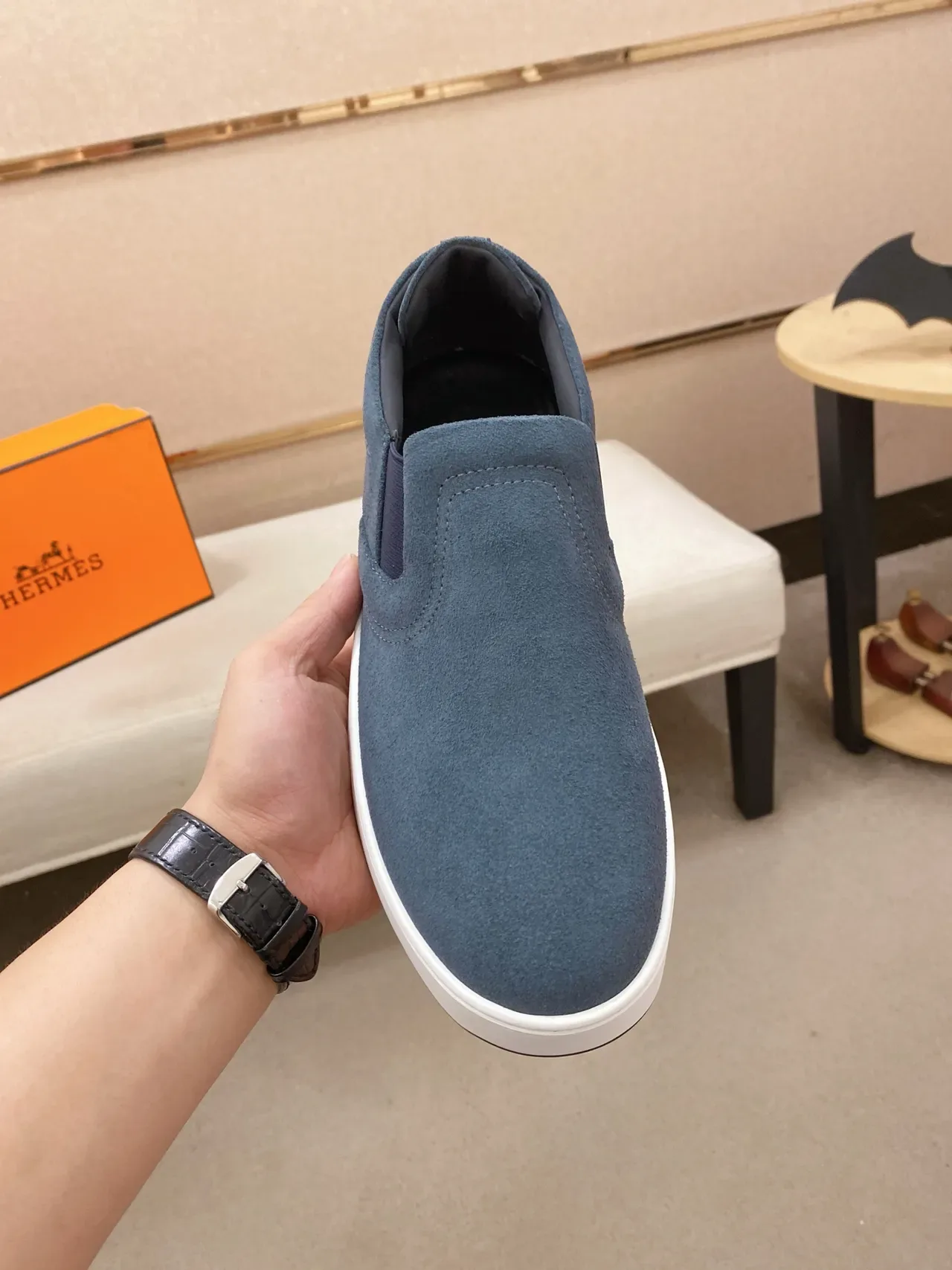 Hermès H-Slip-On 蓝色麂皮白色鞋底休闲鞋 5