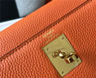 Hermès Kelly Marron Beige Structurée anse supérieure cuir grainé sac tote 19