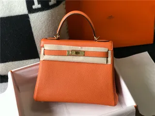 Hermès Kelly Marron Beige Structurée anse supérieure cuir grainé sac tote 24
