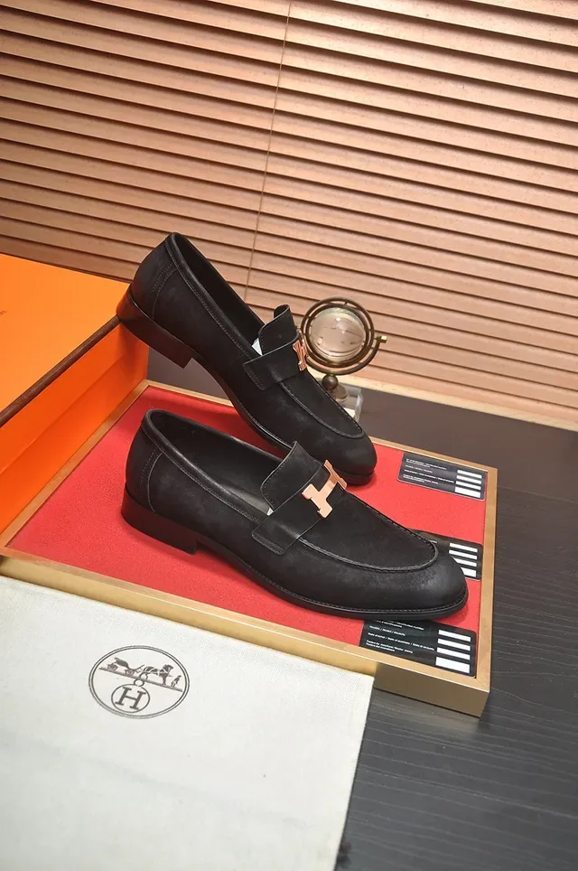 Hermès Oran Loafer Noir Doré Sangle H-Buckle Similisuède 4