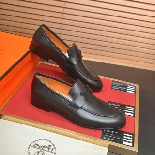 Hermès Oran 黑色皮革 H-Buckle 乐福鞋