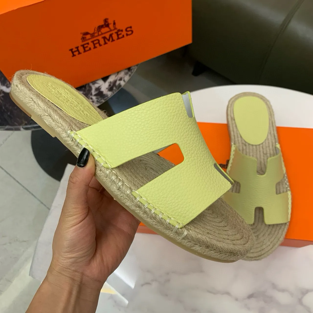 Hermès Oran लाइम ग्रीन H-Strap জুটের বুনা চপ্পল 6