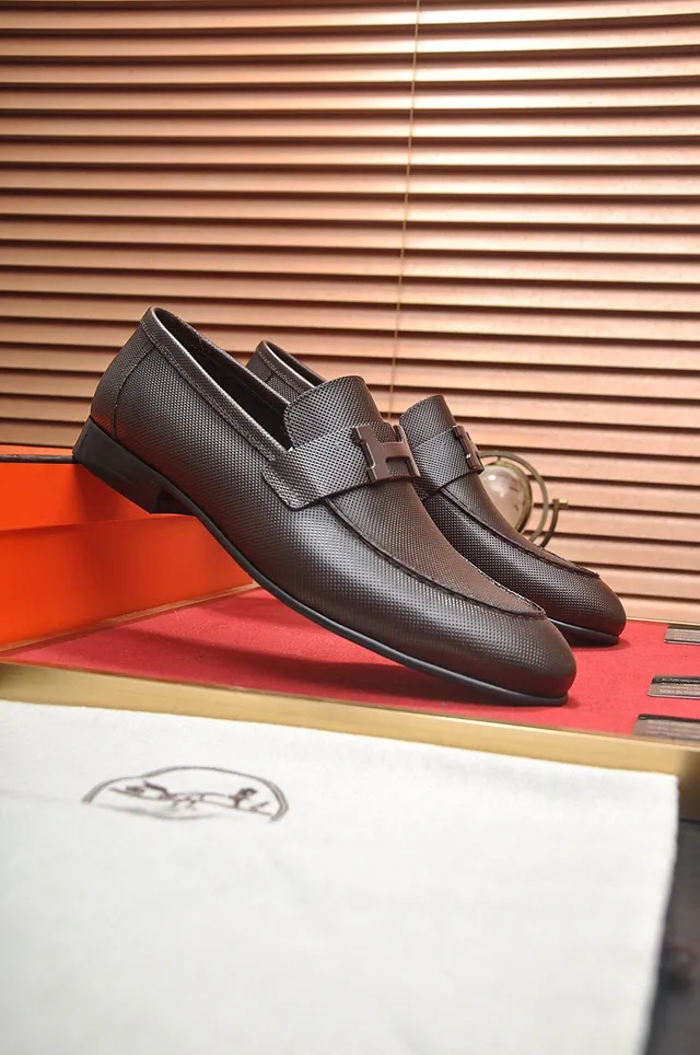 Hermès Oran mocassin cuir texturé marron H-Buckle mocassins 3