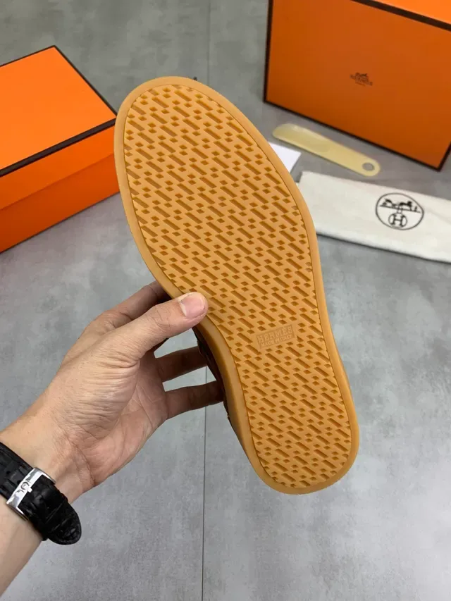 Hermès Oran স্নিকার বাদামি সুয়েড সাদা লেস লাইফস্টাইল স্নিকার 2