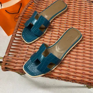 Hermès Oran Teal কুমির এমবসড চামড়া স্লিপার