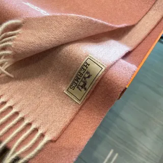 Hermès গোলাপি বেইজ বুনা টেক্সচার ফ্রিঞ্জ কিনারা ক্যাশমিয়ার স্কার্ফ