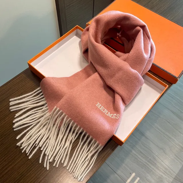 Hermès Beige Rose Texture tissée Bordures frangées Écharpe en cachemire 6