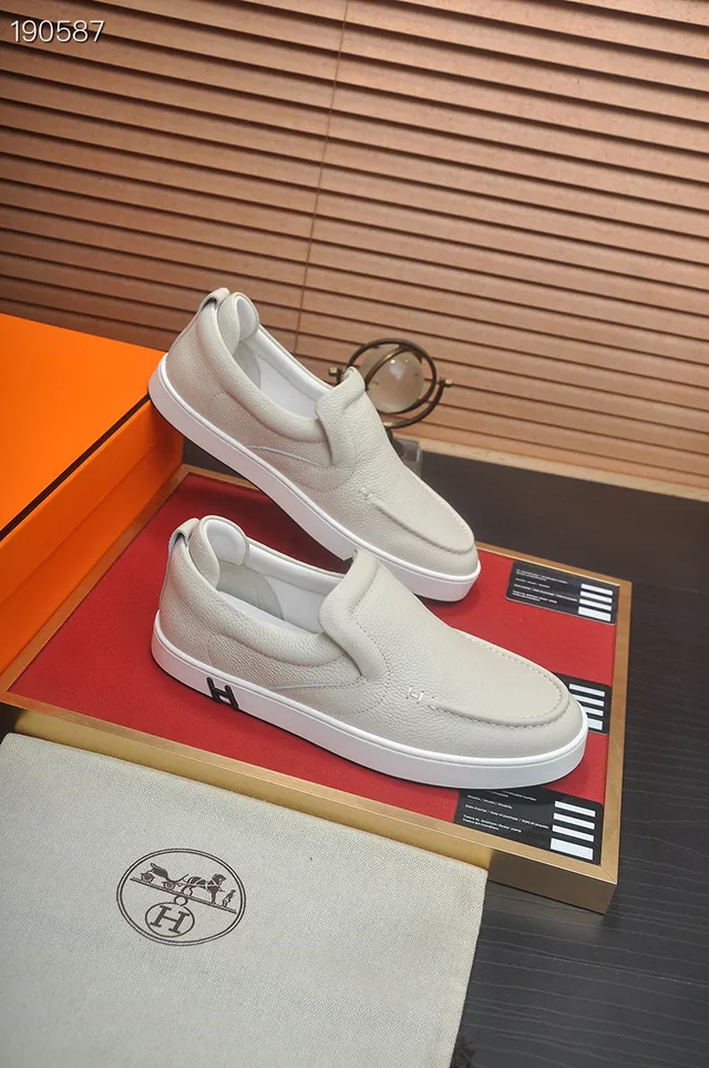 Hermès Slip-On Pebbled Leather Off-White Casual Shoes 5
