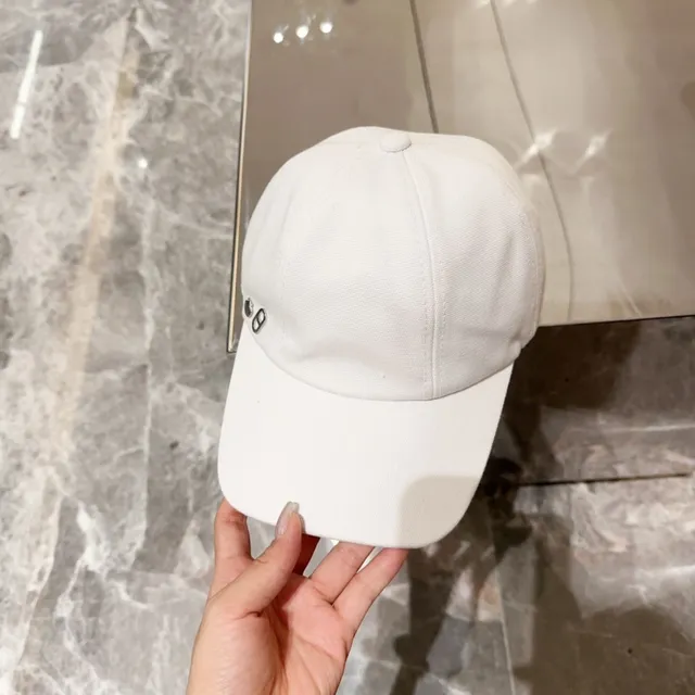 Hermès 白色帆布快扣棒球帽 3