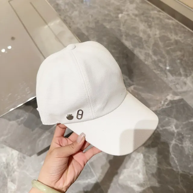 Hermès 白色帆布快扣棒球帽 8