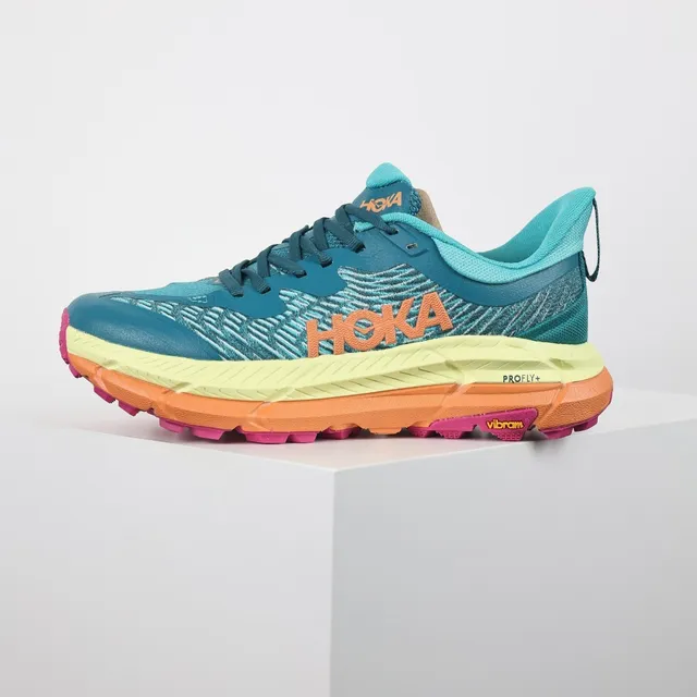 Hoka Speedgoat नीला बहुरंगी इंजीनियर मेश ऊपरी बहुस्तरीय रंगीन मिडसोल दौड़ने के जूते 9