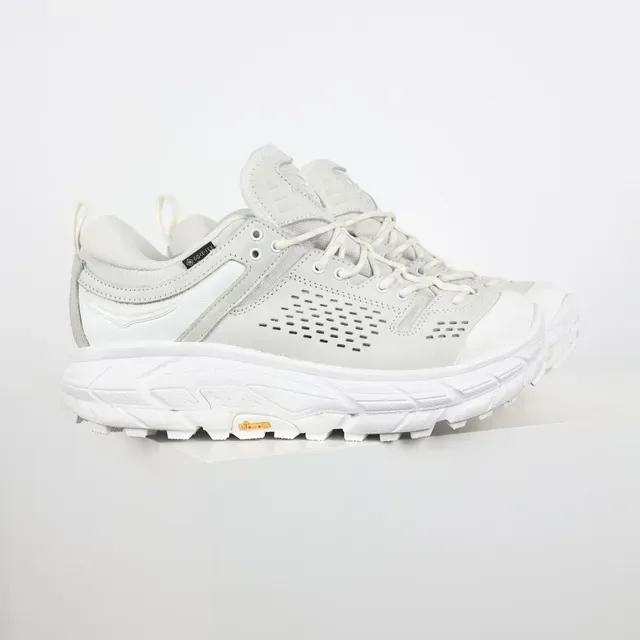 Hoka Trail Sneaker सफेद और हल्का भूरा जीवनशैली स्नीकर्स 3
