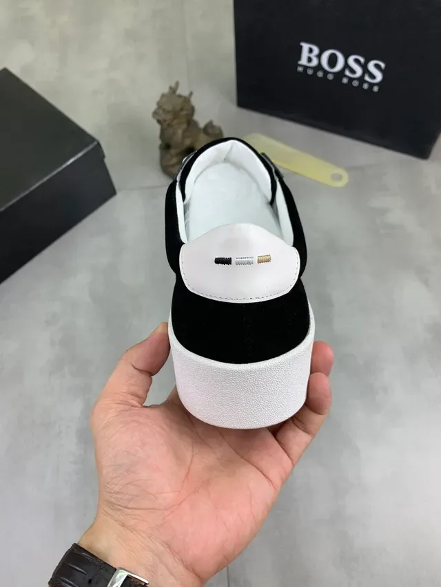 Hugo Boss 黑色麂皮和皮革生活方式运动鞋 3
