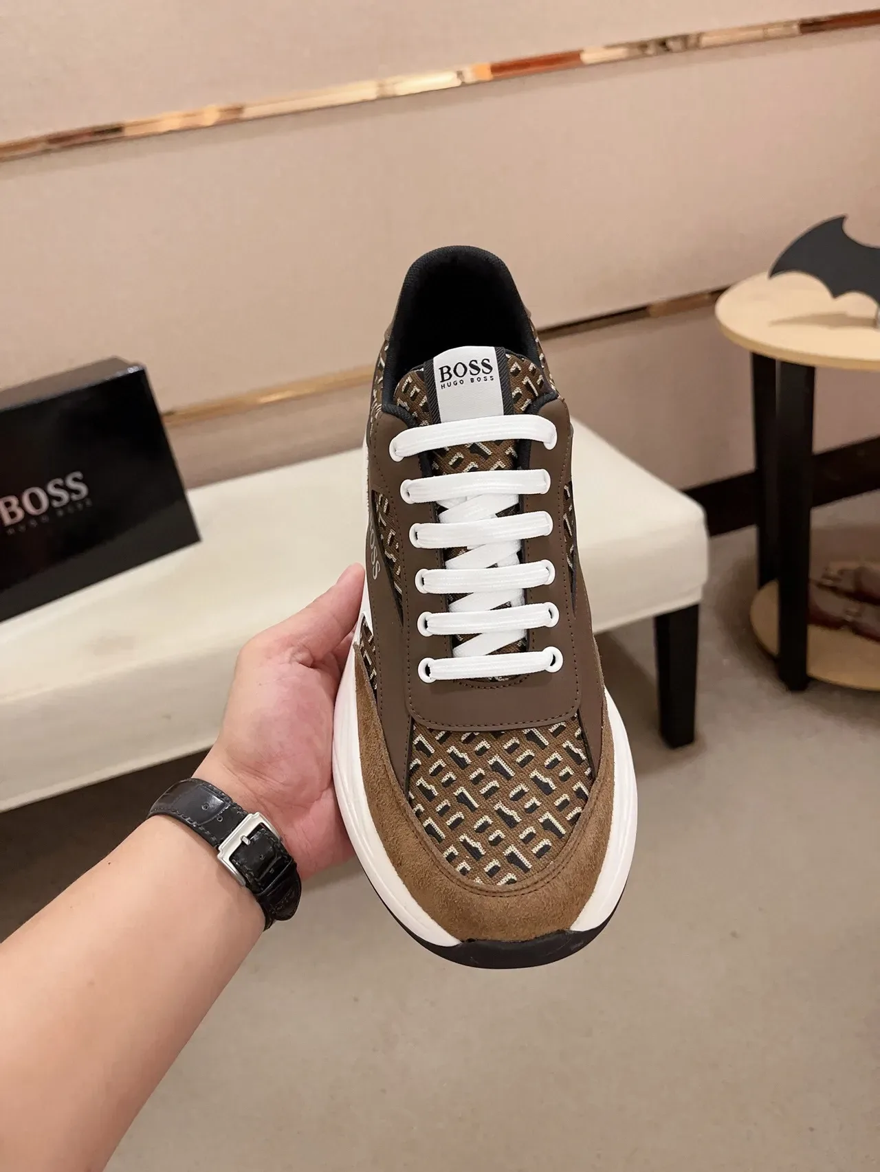 Hugo Boss Zapatillas Chunky Marrón y Blanco Monogrammed Textil Suede Overlays 2